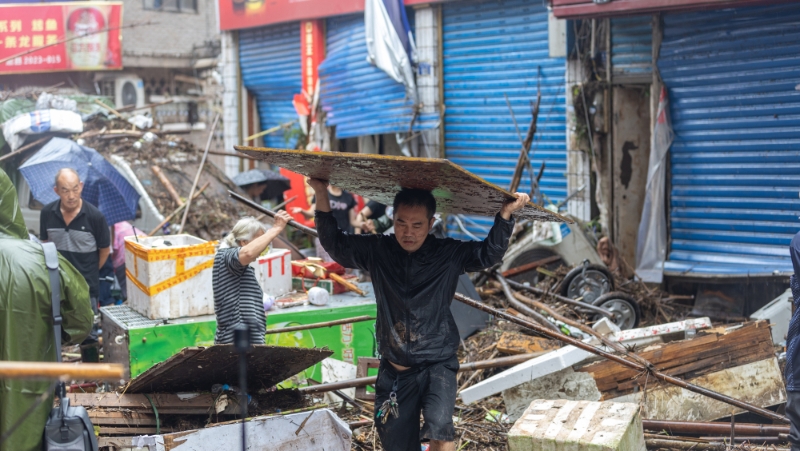 上半年逾3千萬人受災(zāi)，322人死亡失蹤，直接經(jīng)濟損失超過人民幣931億元。